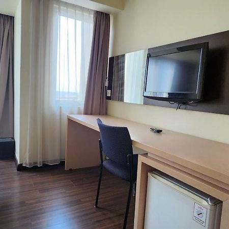 Apartemen Solo Paragon By Cariapartemen-Id Bonorejo Eksteriør billede