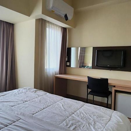 Apartemen Solo Paragon By Cariapartemen-Id Bonorejo Eksteriør billede